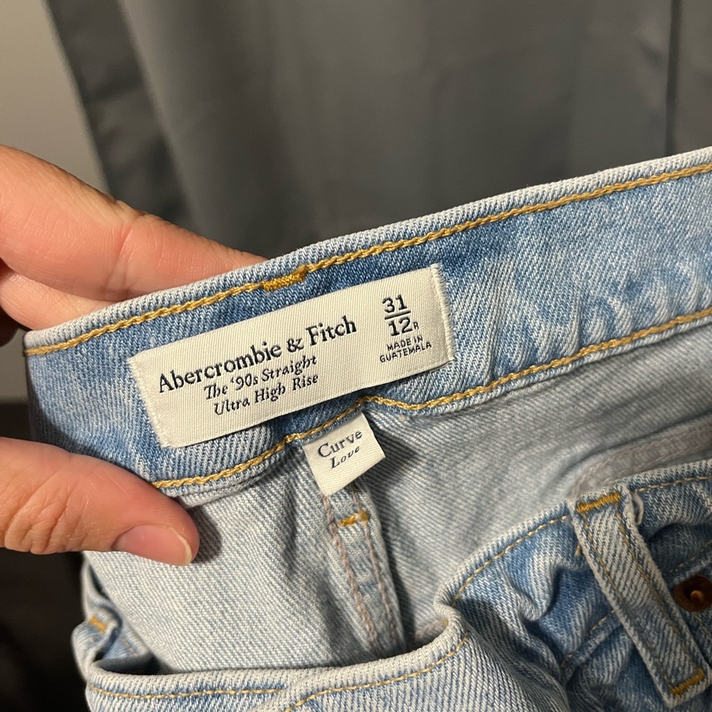 abercrombie curve love 90s straight ultra high rise